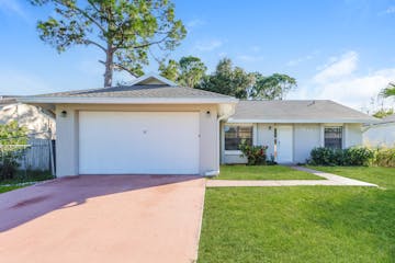 1810 Pace Dr NW Palm Bay, FL 32907
